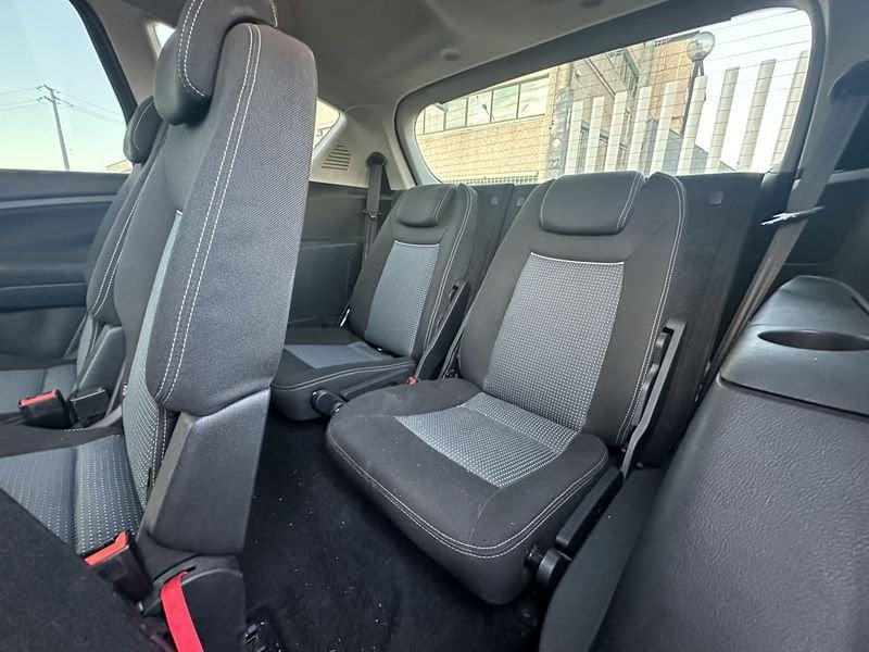 Ford S-Max 2.0 TDCi 140cv DPF Power Shift New Titanium