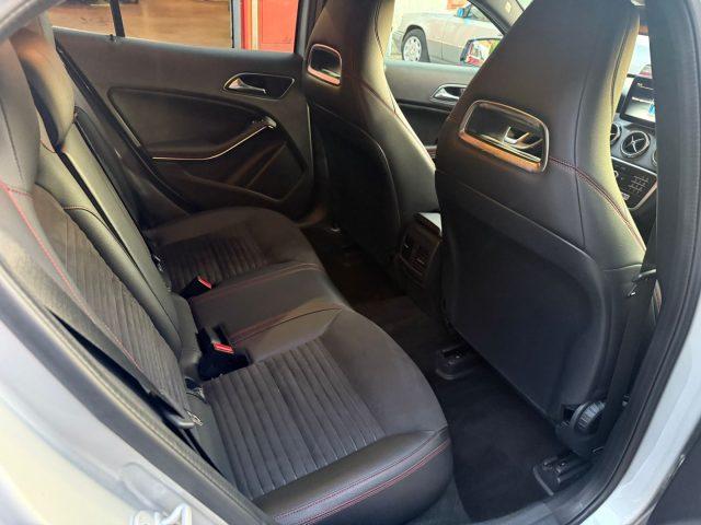 MERCEDES-BENZ GLA 200 d Automatic 4Matic Premium