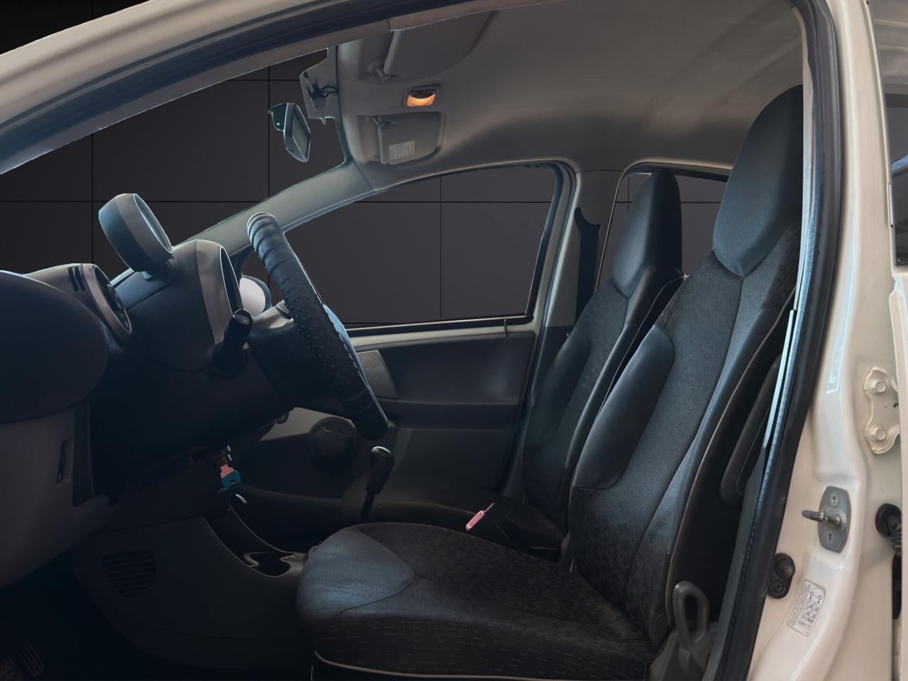 Peugeot 107 1.4 HDi 5p. Plaisir