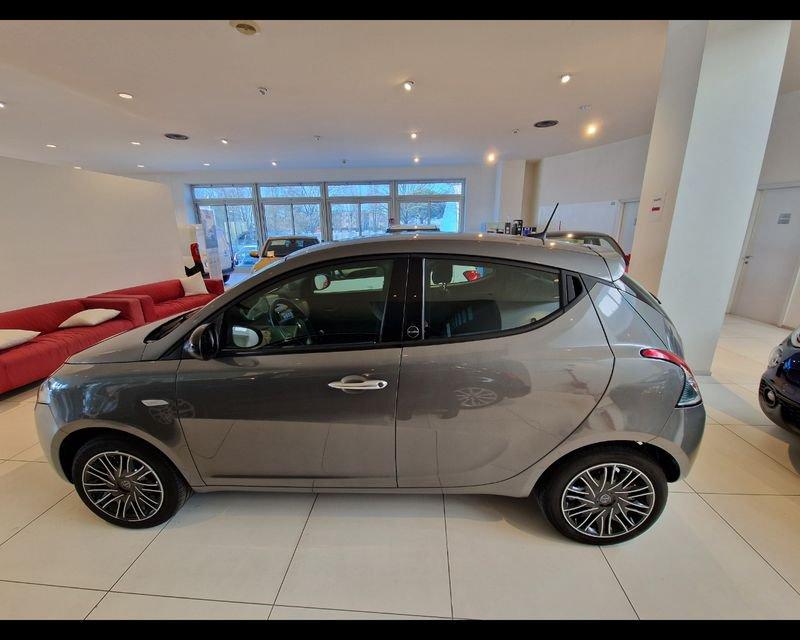 Lancia Ypsilon 1.0 FireFly 5 porte S&S Hybrid Gold
