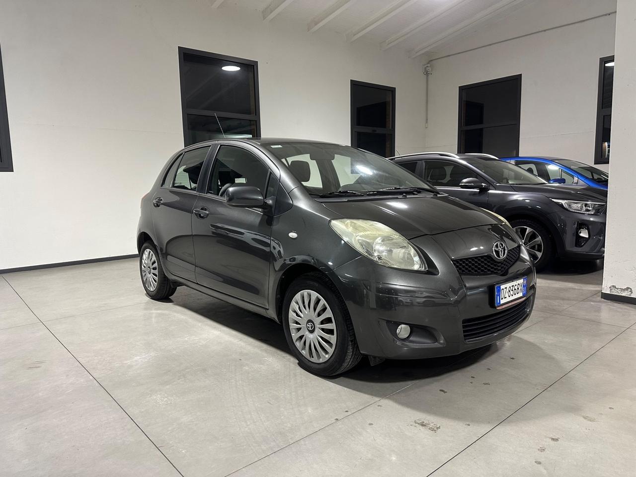 Toyota Yaris 1.3 5 porte Sol