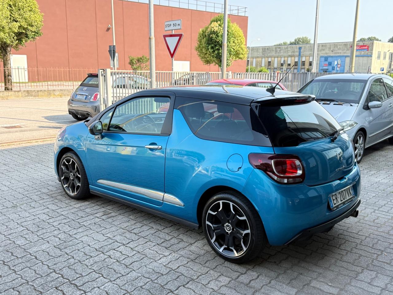 Ds DS3 DS 3 1.4 HDi 70 Just Black