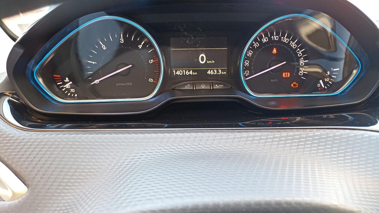 Peugeot 2008 BlueHDi 120 S&S Allure