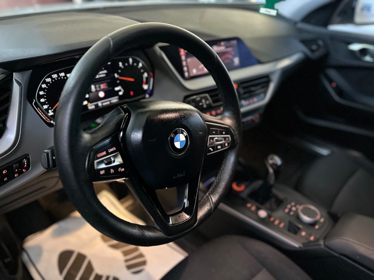 Bmw 116 5p. Business Advant/2021/euro6/okneopatentati