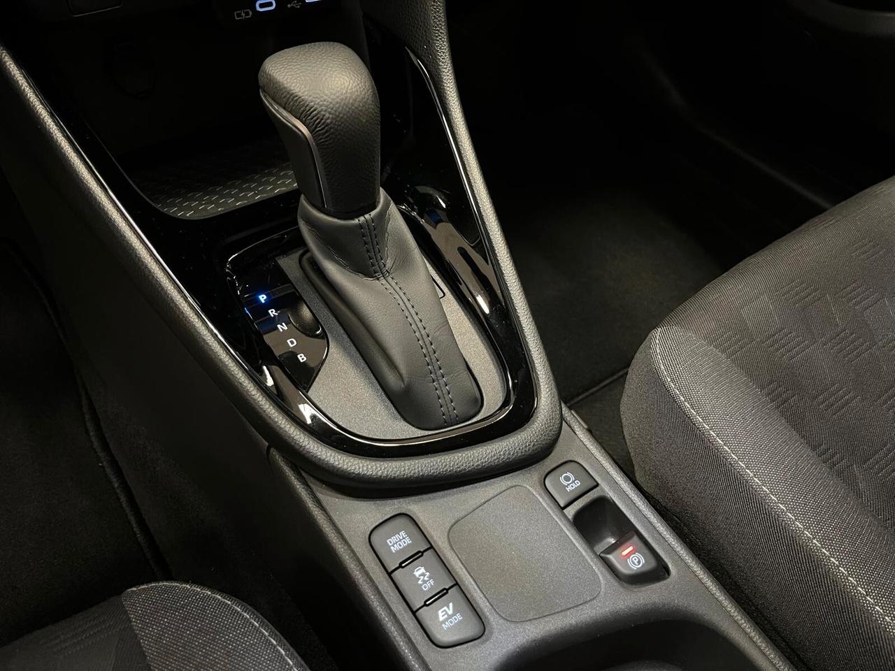 Toyota Yaris 1.5 Hybrid 5 porte Trend