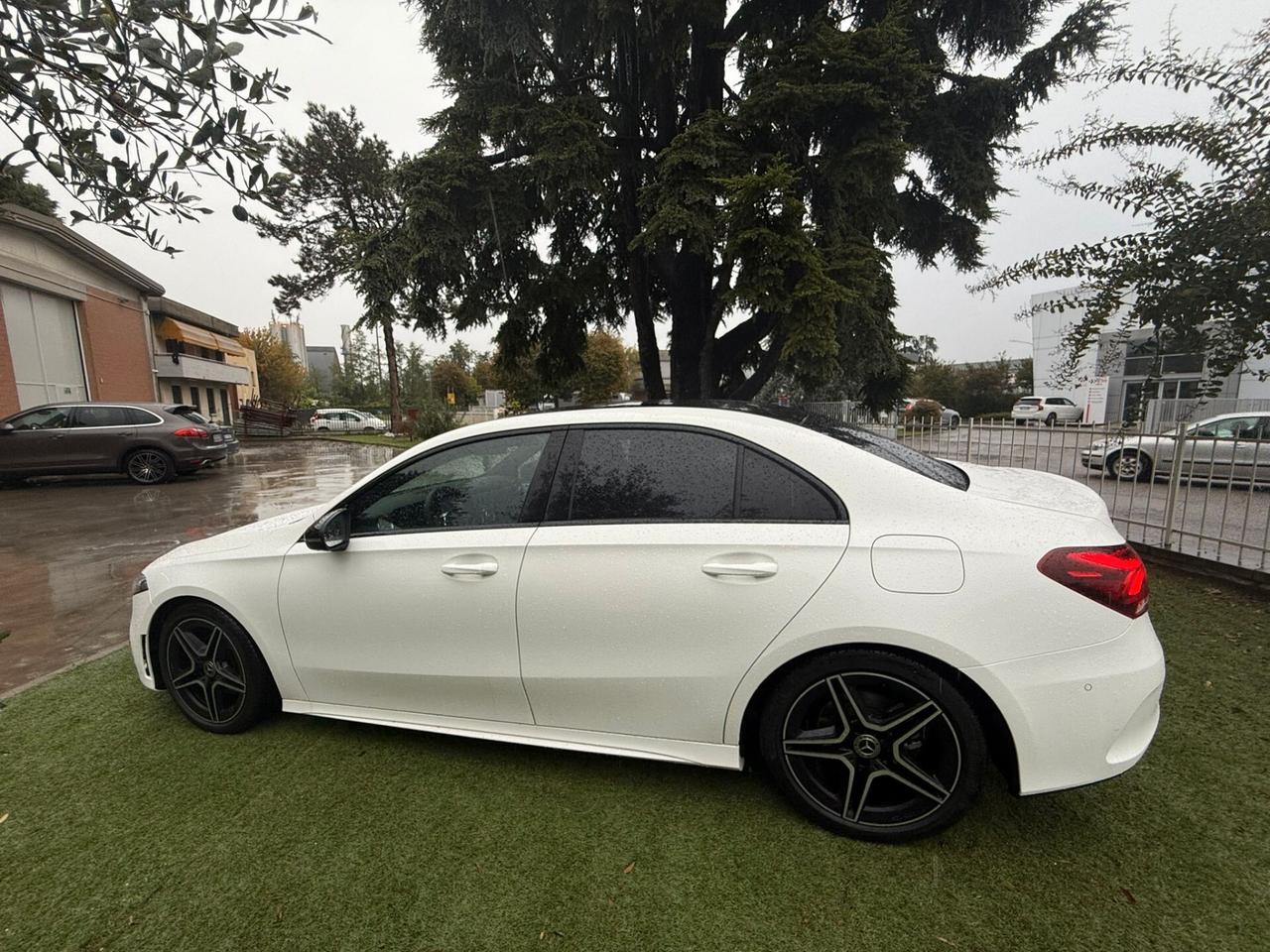 Mercedes-benz A 180 A 180 d Automatic Premium