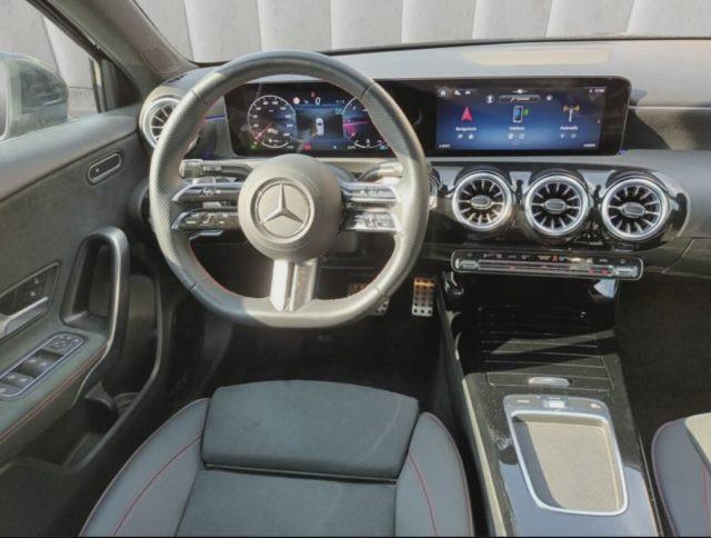 MERCEDES-BENZ A 180 d Automatic AMG Line Premium Plus