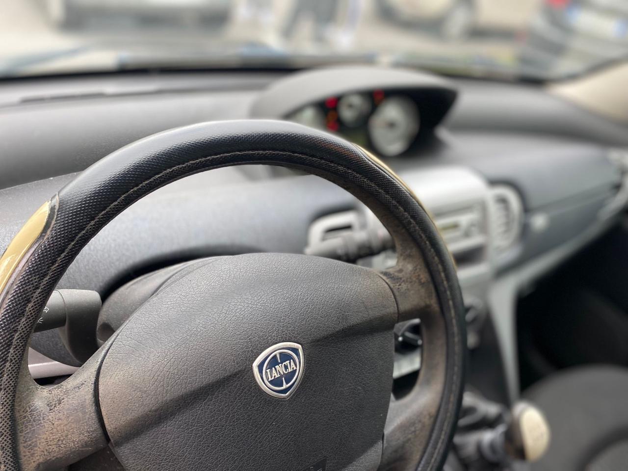 Lancia Ypsilon 1.4 Diva Ecochic GPL