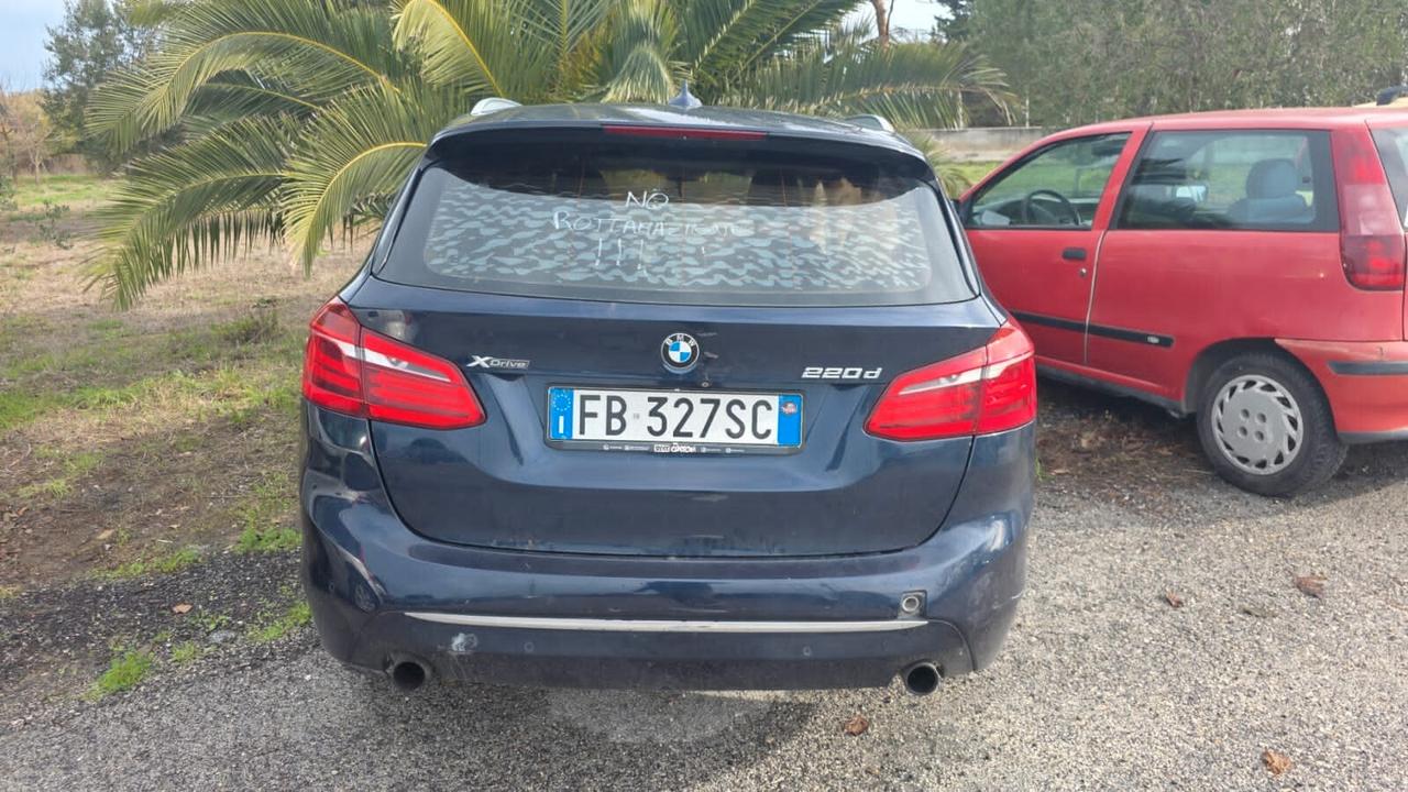 Bmw 220 220d xDrive Active Tourer Luxury AUT Incidentata come da foto!!!
