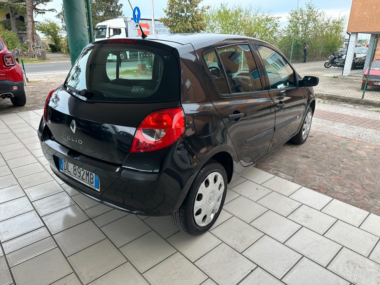 Renault Clio 1.2 Pack (12 RATE)