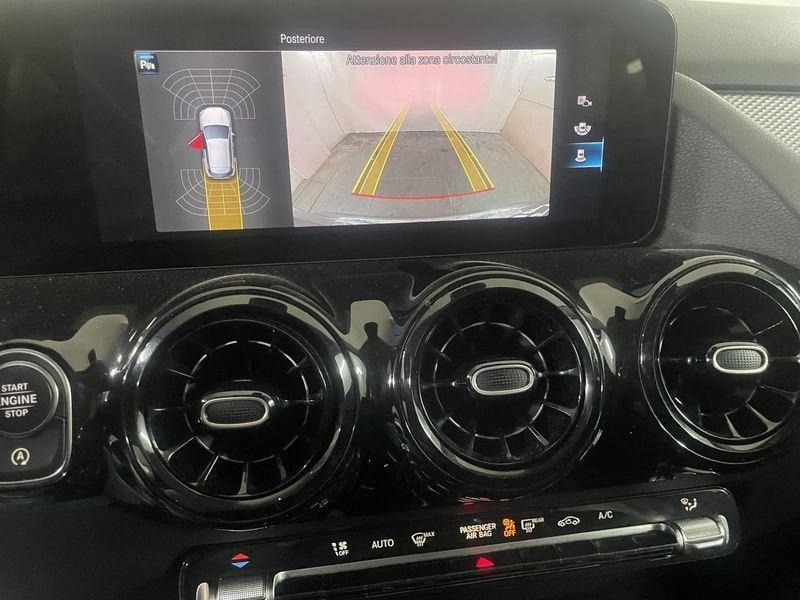 Mercedes-Benz GLA GLA 200 d Automatic Sport CON INTERNI IN PELLE