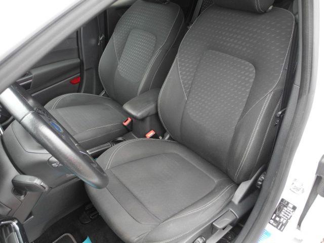 FORD Fiesta 1.5 EcoBlue 5p. Titanium -OK NEOPATEN.- DA VETRINA