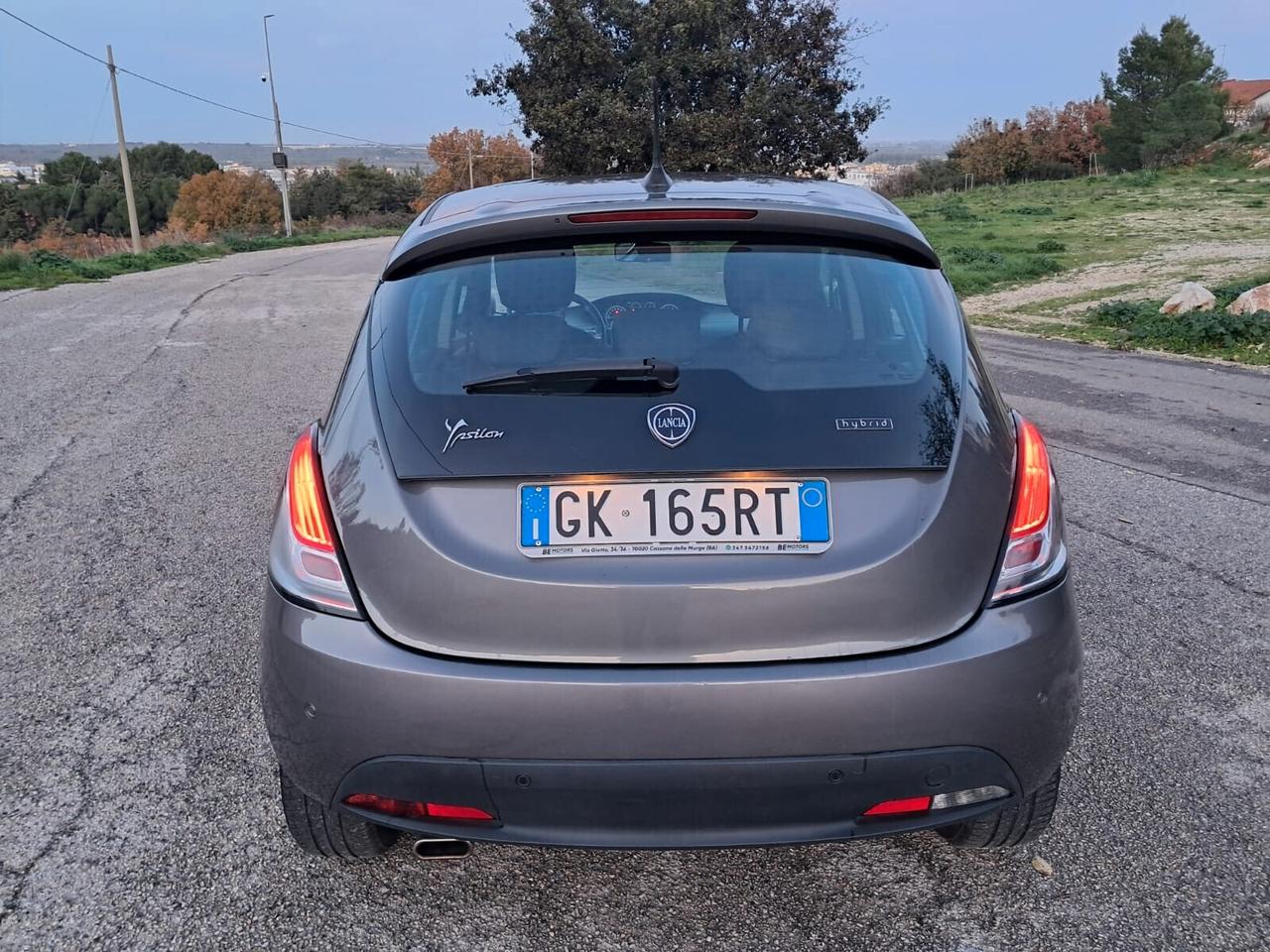 Lancia Ypsilon 1.0 FireFly 5 porte S&S Hybrid Ecochic Gold