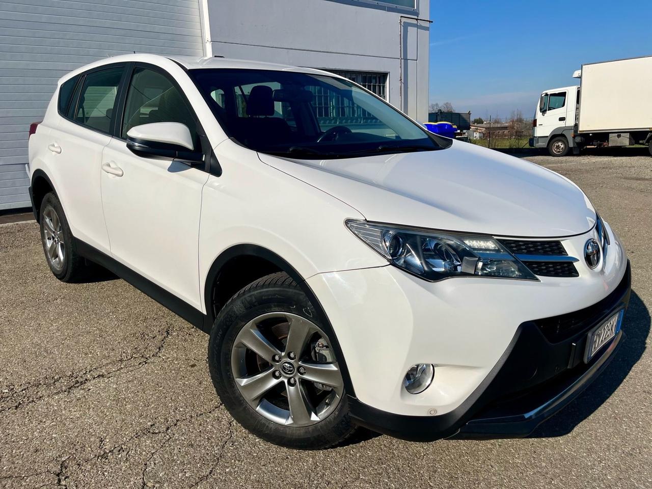 ToyotaRAV4 2.0D-4D 2015 109.000km perfetta