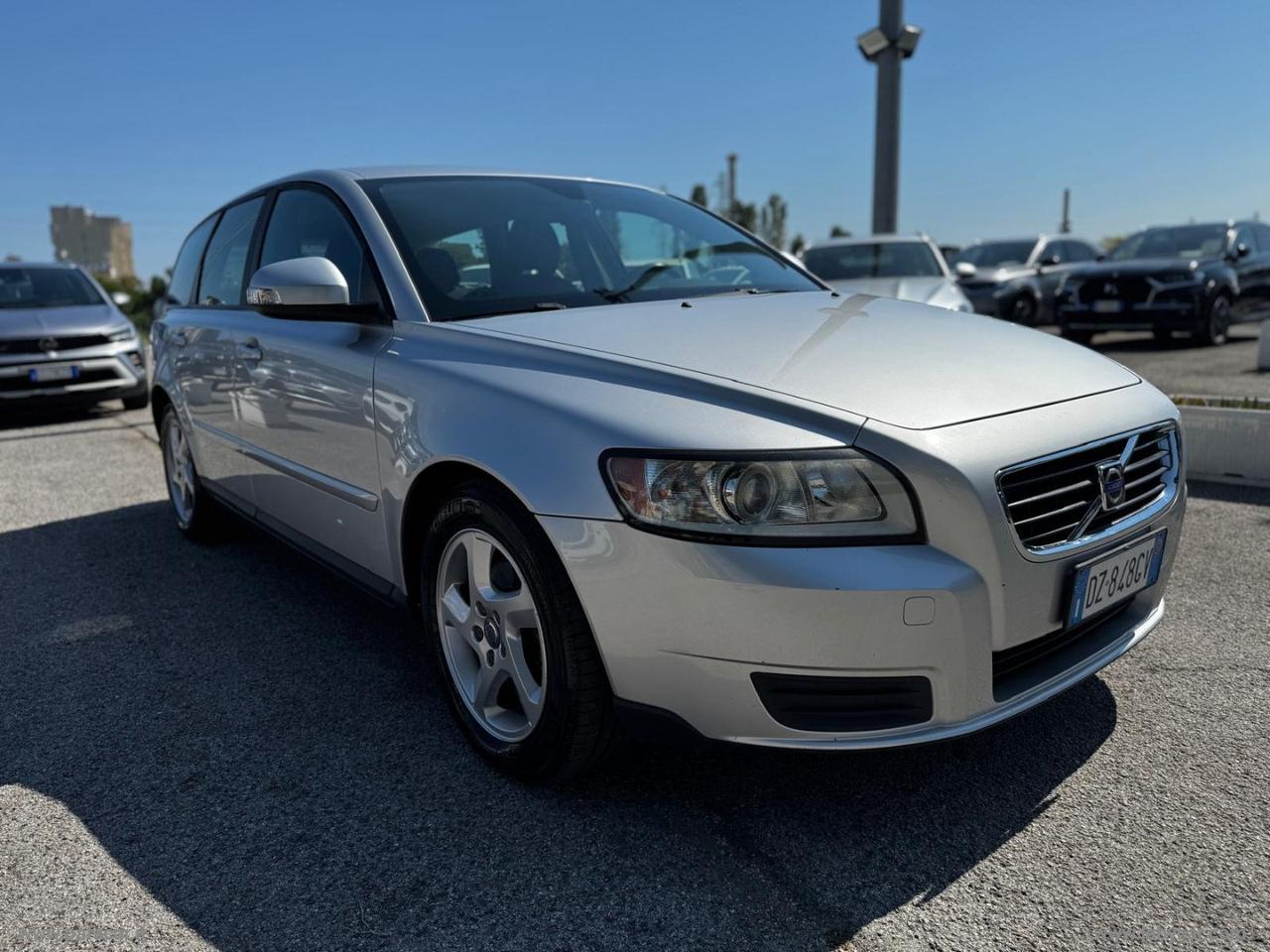 VOLVO V50 1.6 POLAR