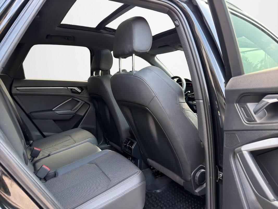 Audi Q3 35 2.0 tdi S line edition s-tronic Tetto