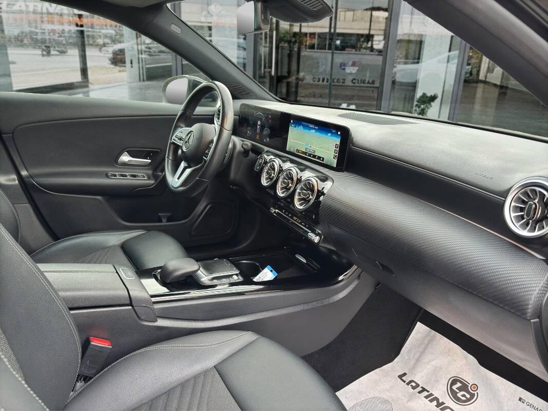 Mercedes Classe A 180 d Business AUTOMATICA con CarPlay