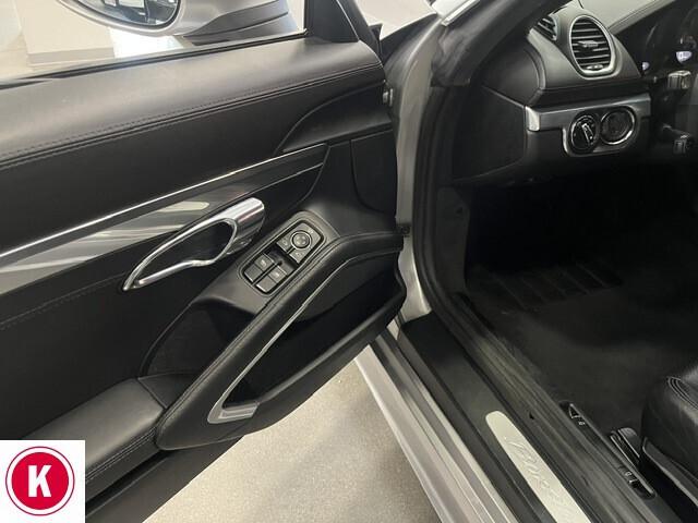 Porsche 718 Boxster 2.0