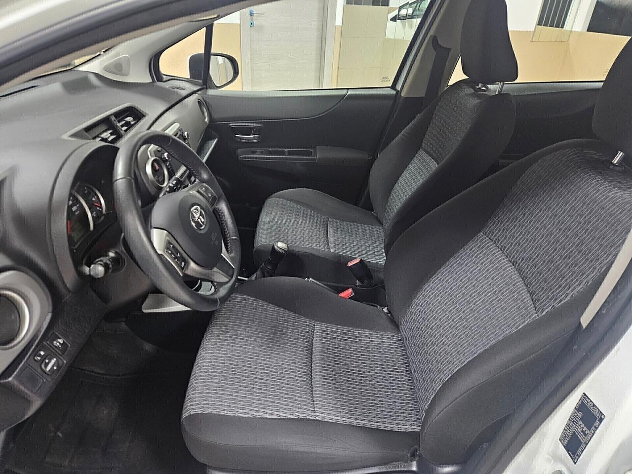 Toyota Yaris 1.0 5 porte Lounge