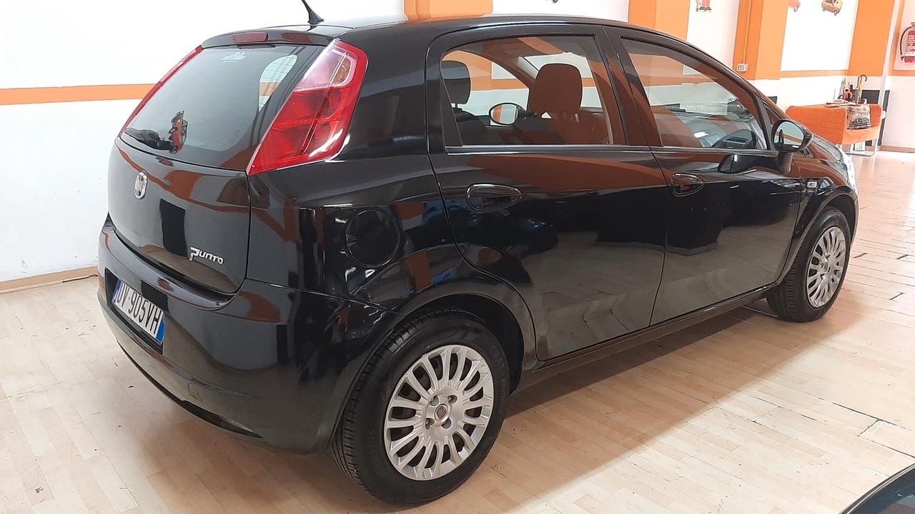 FIAT GRANDE PUNTO 1.3 MULTIJET 49.000 KM NEOPATENTATI