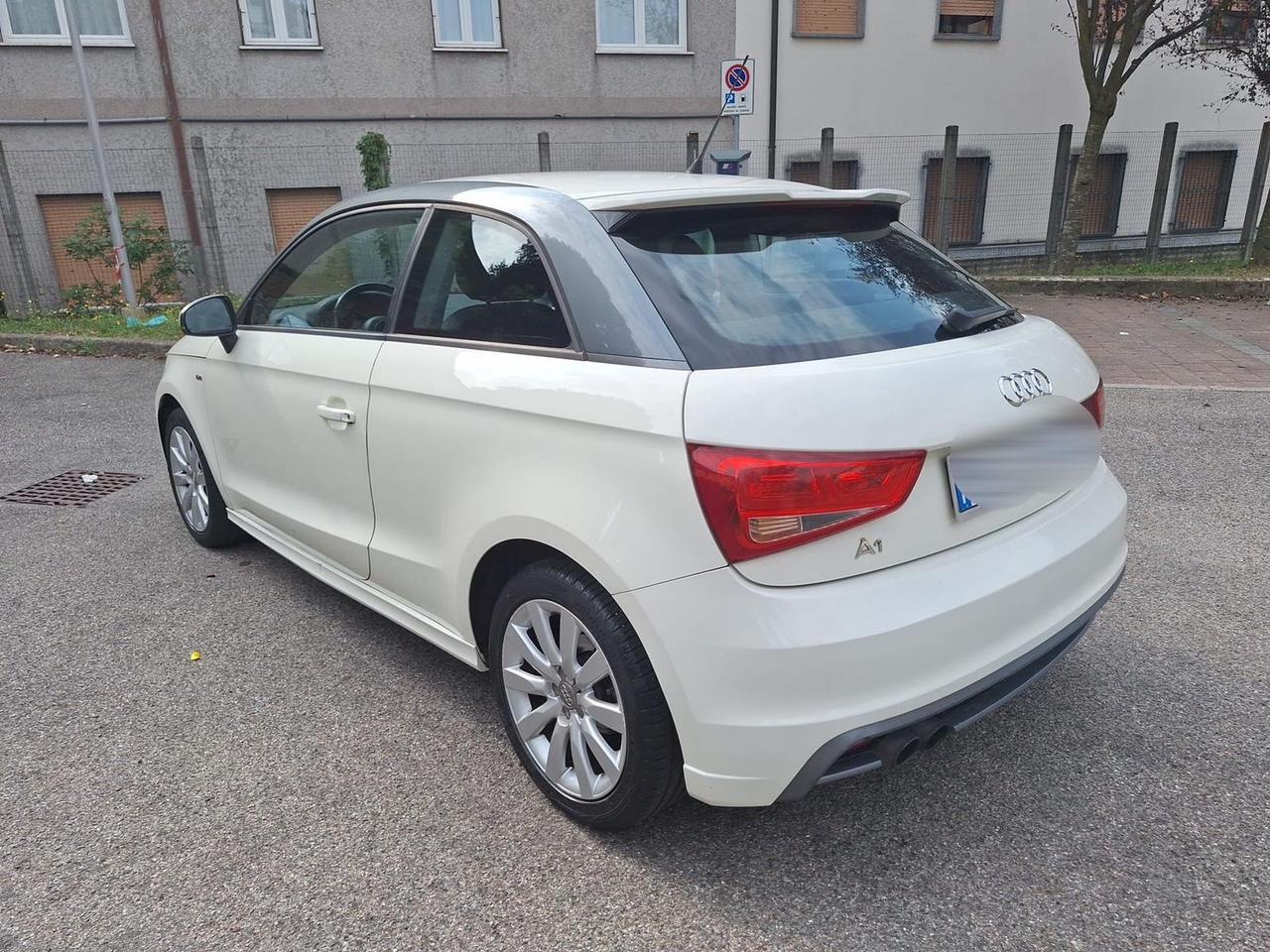 Audi A1 1.4 TFSI S tronic Attraction