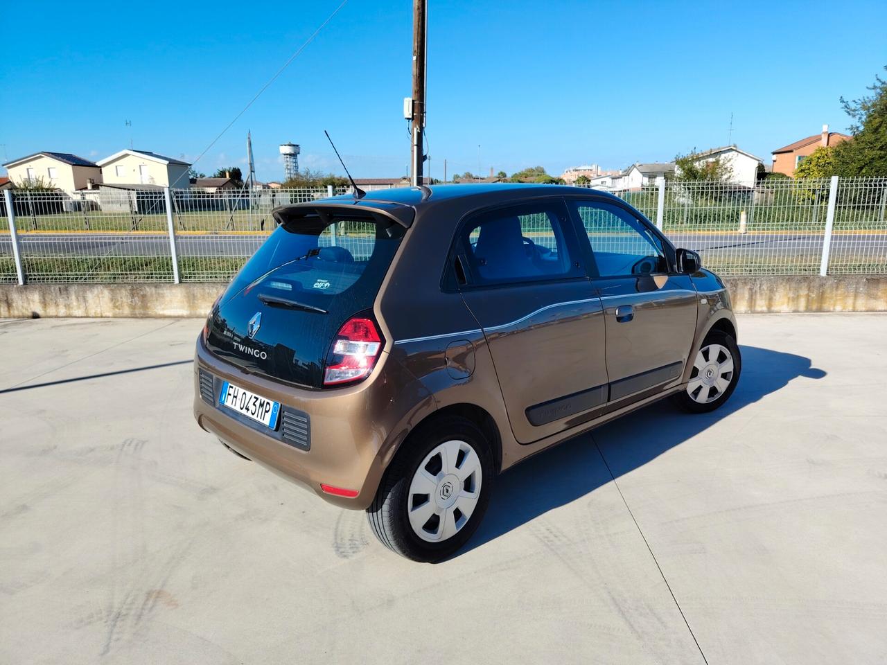 Renault Twingo SCe Lovely