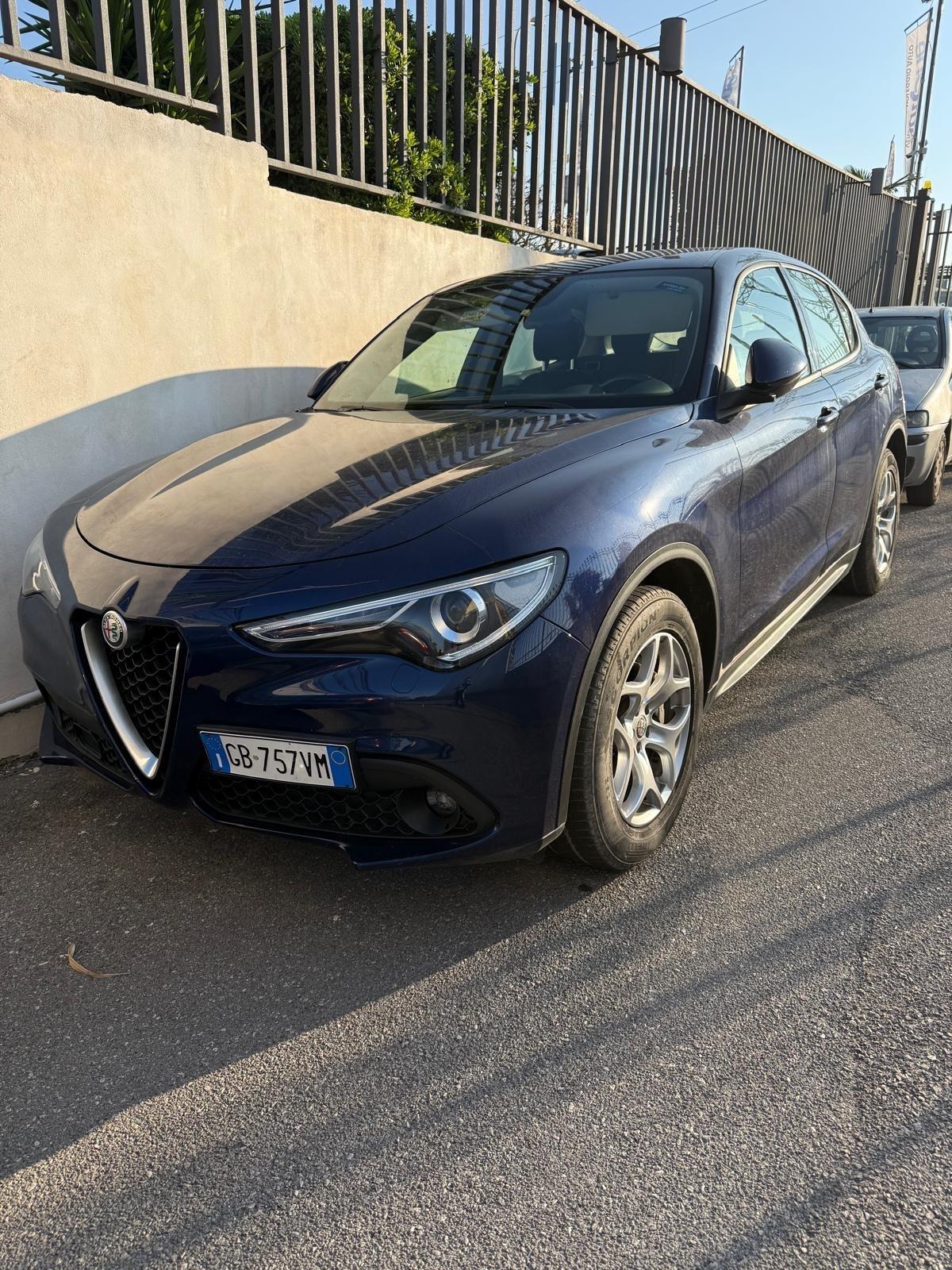 Alfa Romeo Stelvio 2.2 Turbodiesel 160 CV AT8 RWD Business