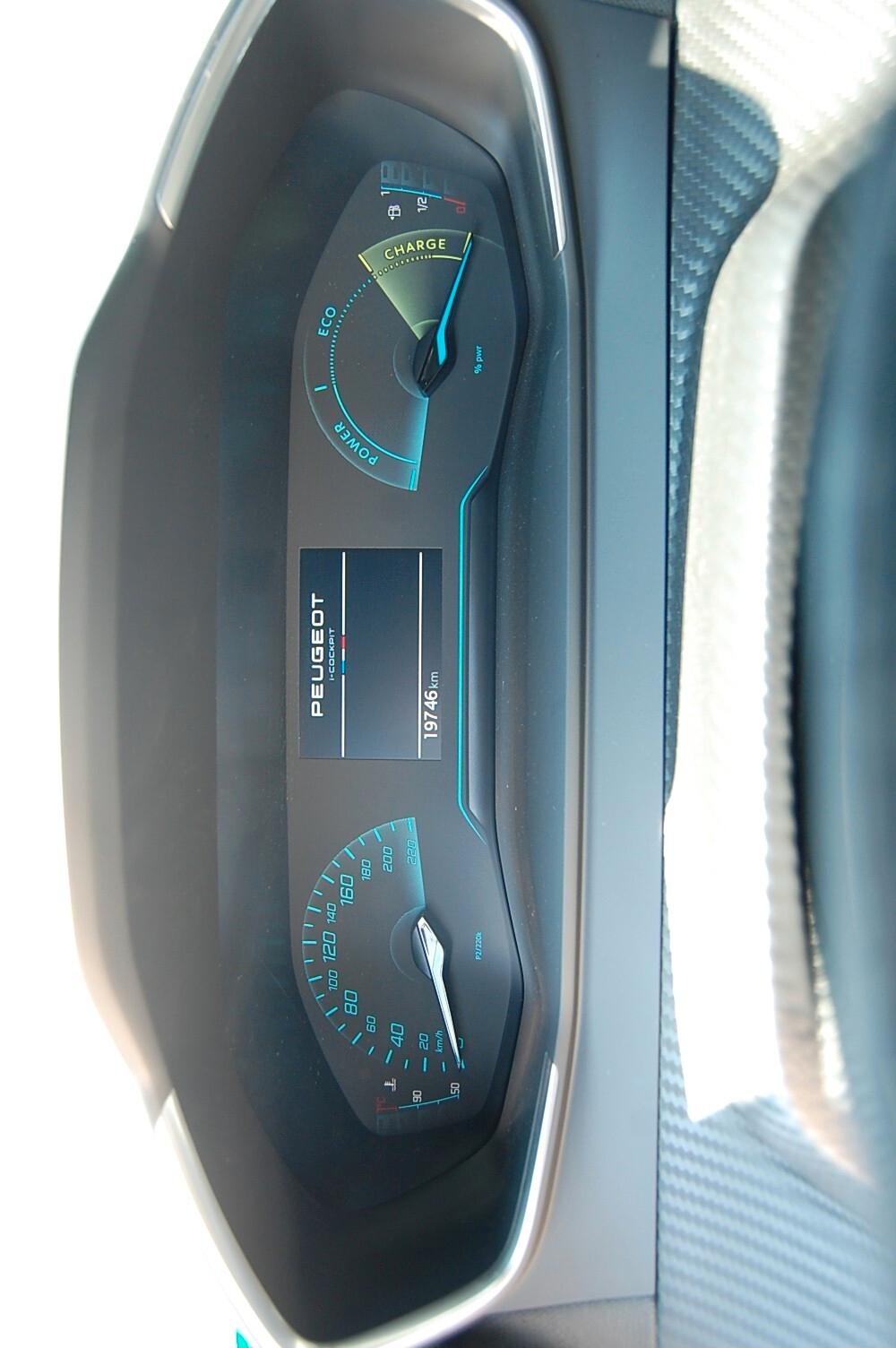 Peugeot 2008 Hybrid 136 e-DCS6 Active