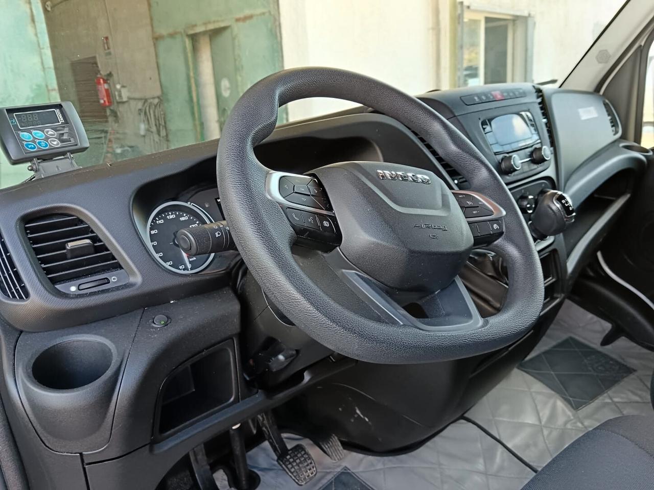 Iveco DAILY 35S14V Furg. PMTM Frigo