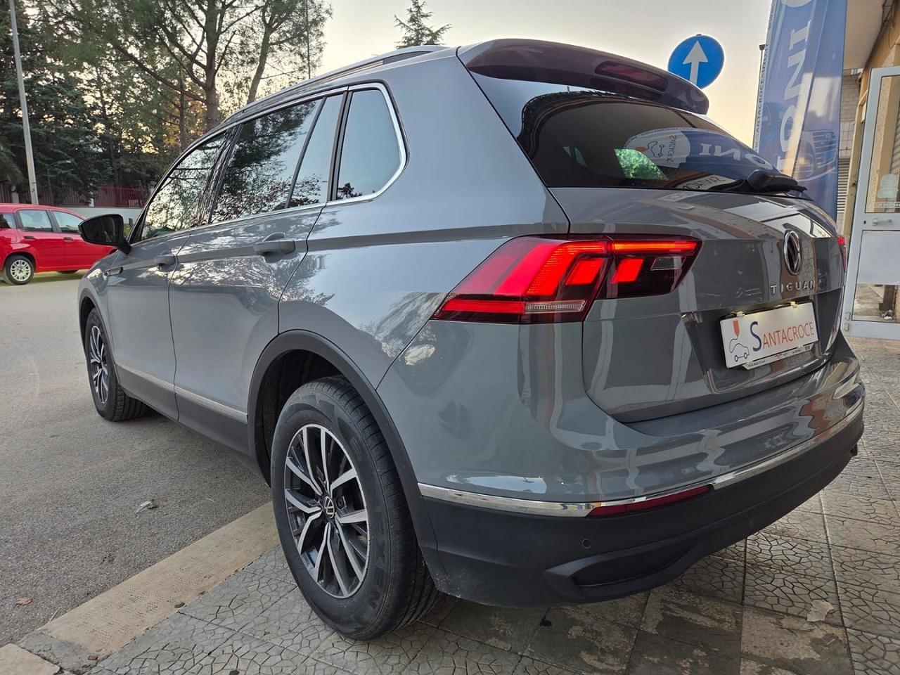 VOLKSWAGEN TIGUAN 2.0 TDI SCR LIFE 122CV ANNO 2022