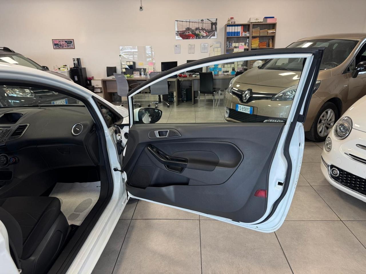 Ford Fiesta 1.4 GPL (SCADENZA 2036) UNIPRO 2015