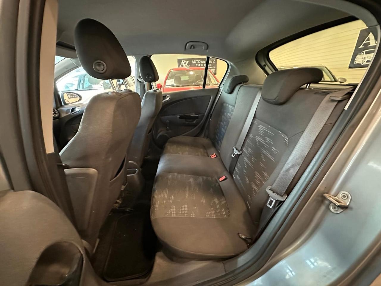 Opel Corsa 1.2 5 porte Cosmo