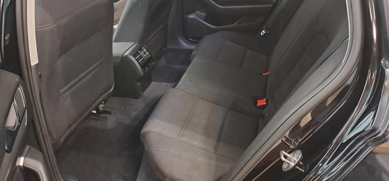 Volkswagen Passat Variant 1.6 TDI Business BlueMotion Technology
