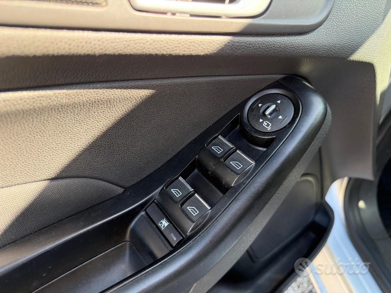 Fiesta 5p 1.0 Trend , neopatentati