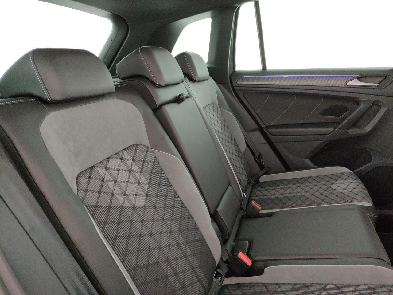 Volkswagen Tiguan 2.0 tdi r-line 150cv dsg