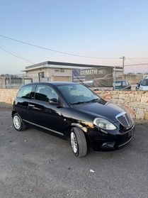 Lancia Ypsilon 1.3 MJT 75 CV Diva