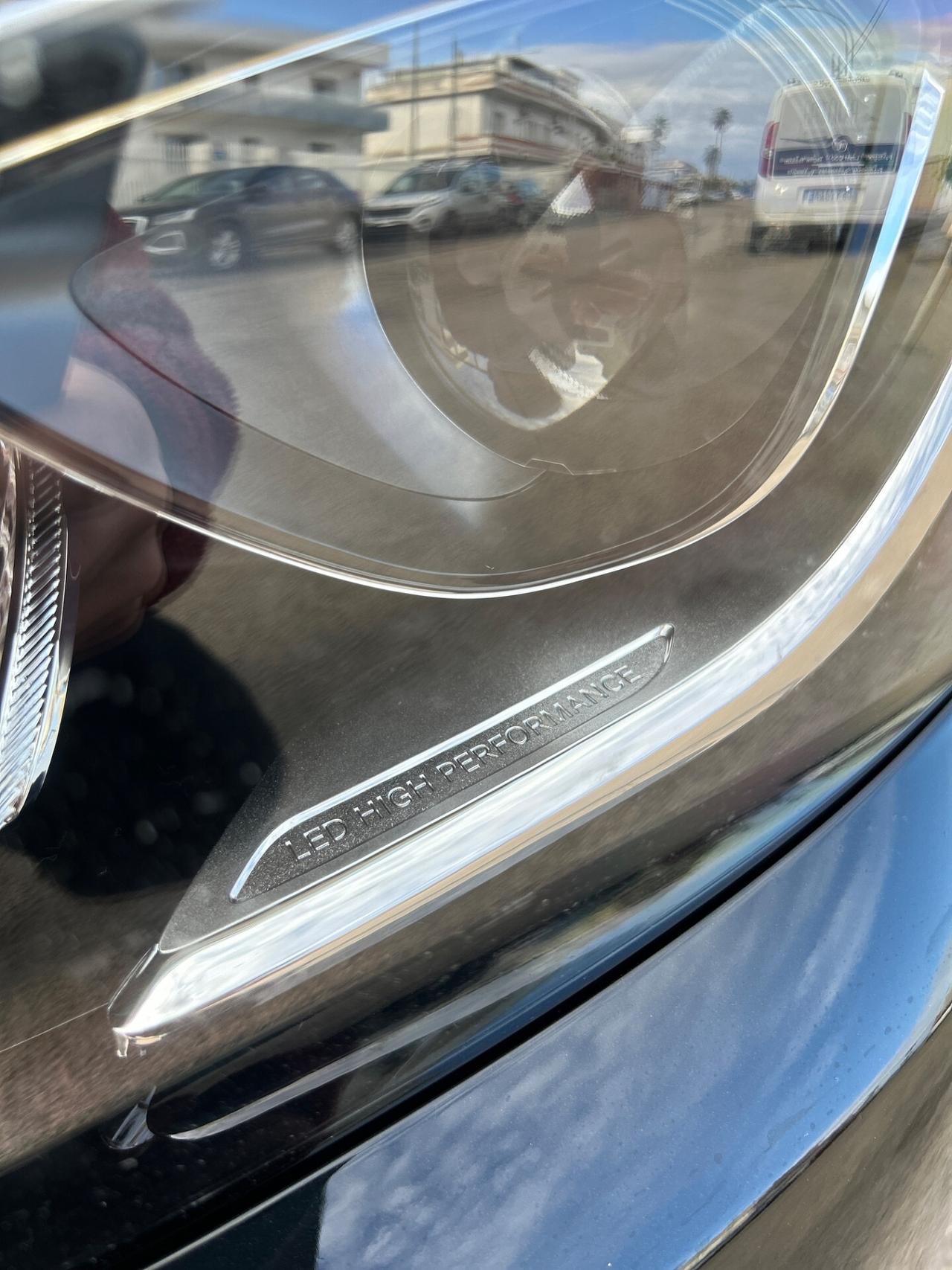 Mercedes-benz A160d Premium AMG -2017