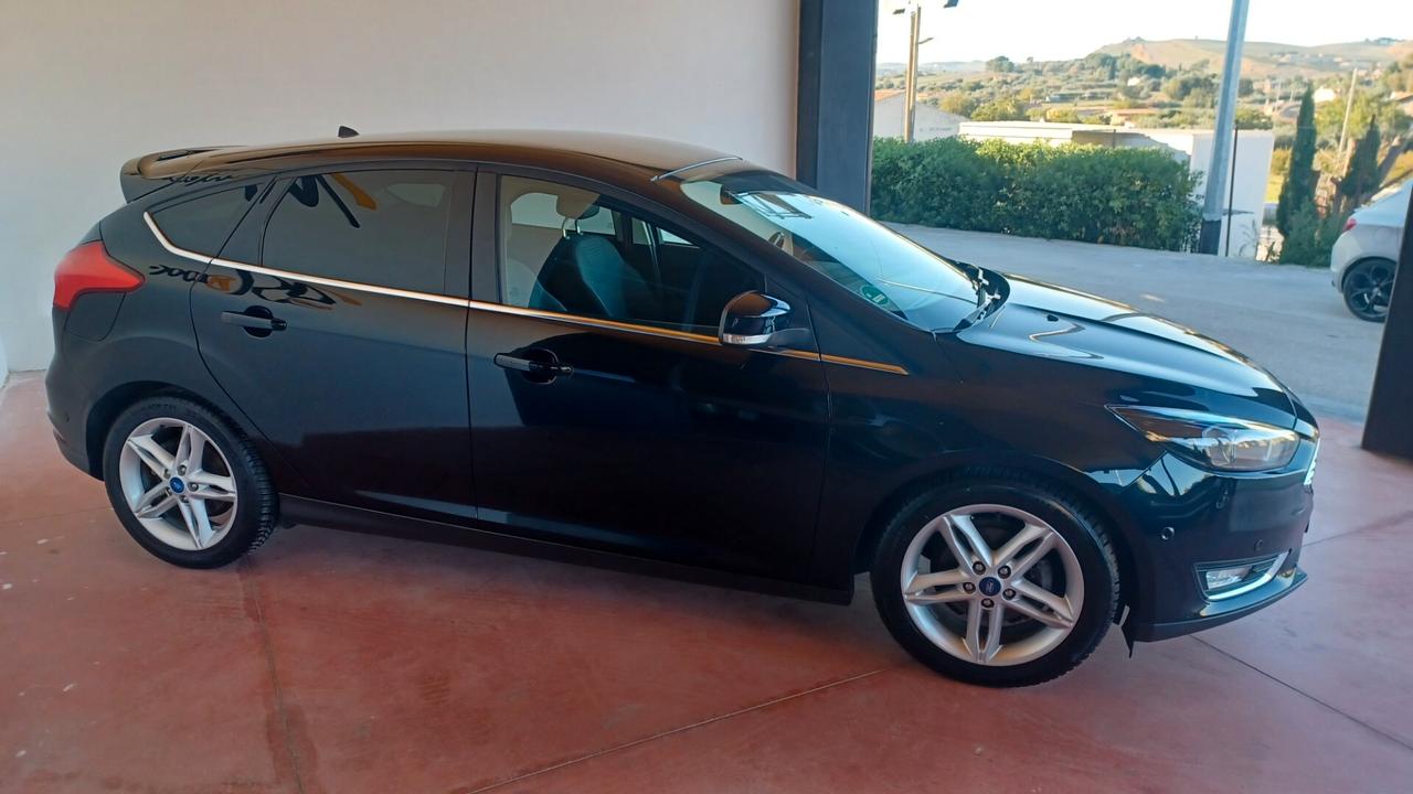 Ford Focus 1.5 TDCI 120 CV TITANIUM