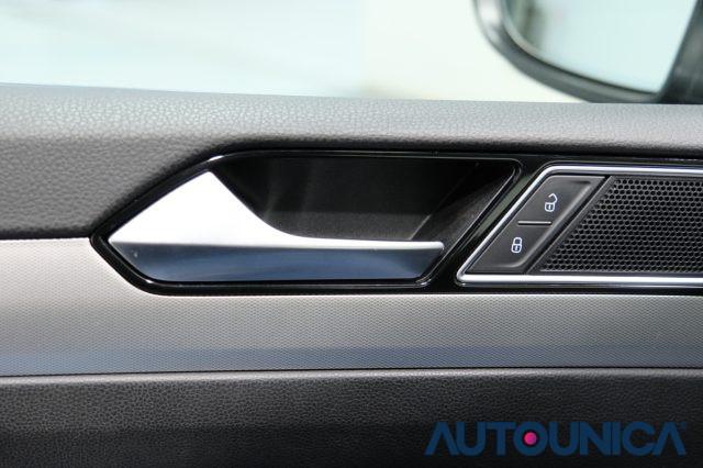 VOLKSWAGEN Passat Variant 2.0 TDI BUSINESS BLUEMOTION TECHNOLOGY