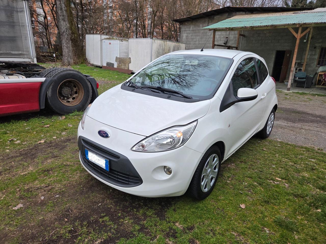 Ford Ka 1.2 8V 69 CV Individual E6