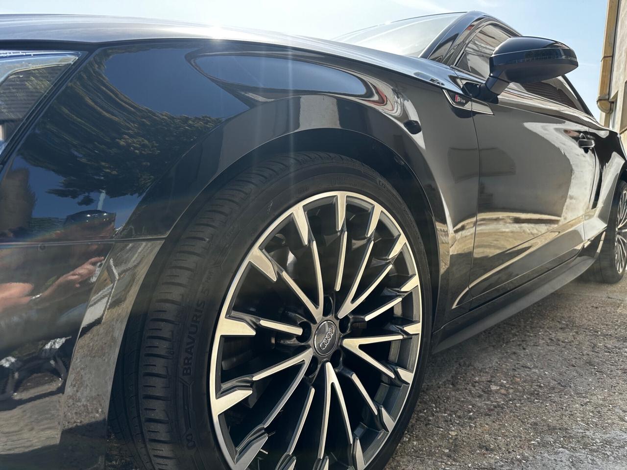 Audi A5 40 TDI quattro S tronic S line edition