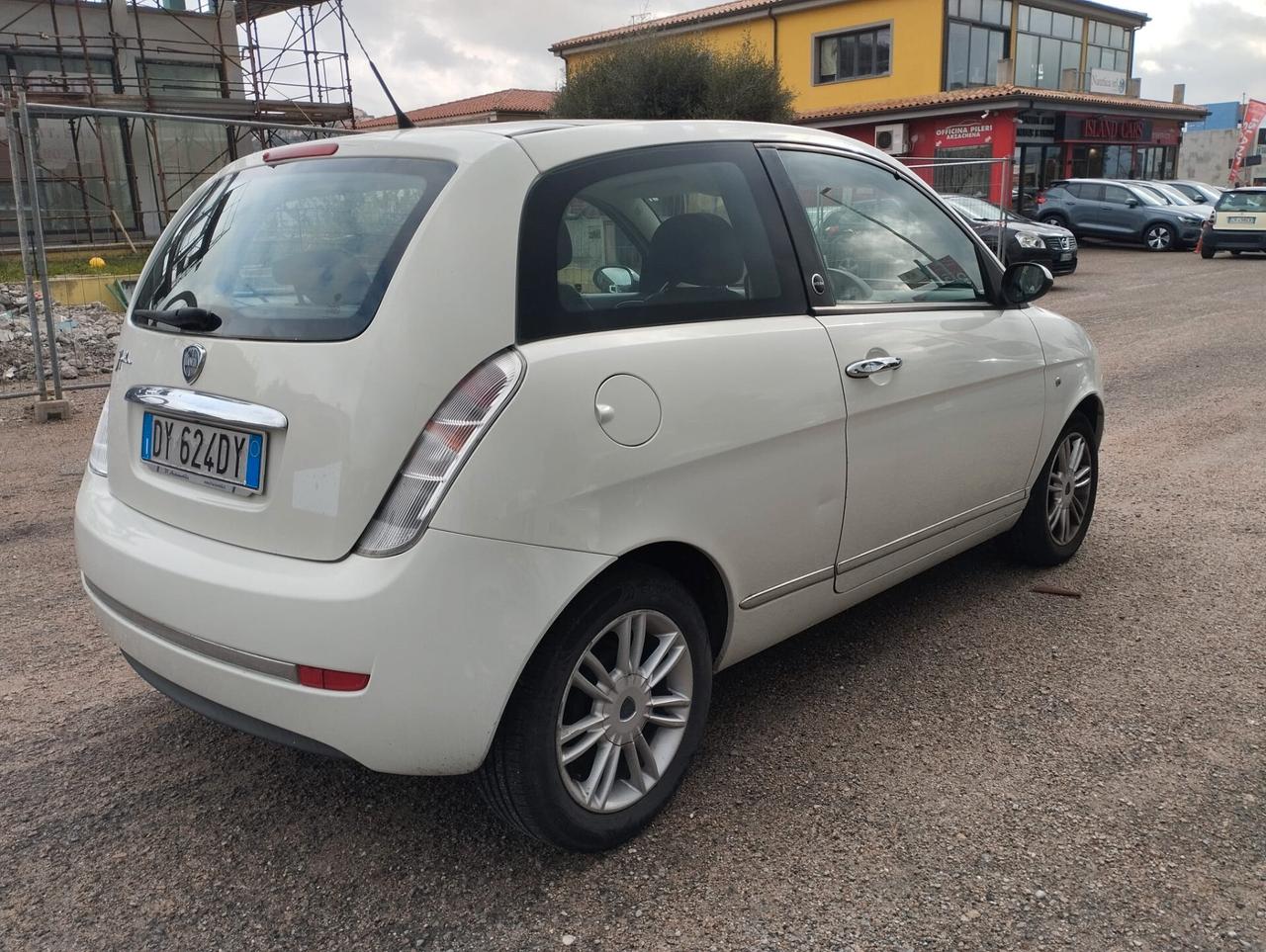 Lancia Ypsilon 1.4 Platino Ecochic GPL