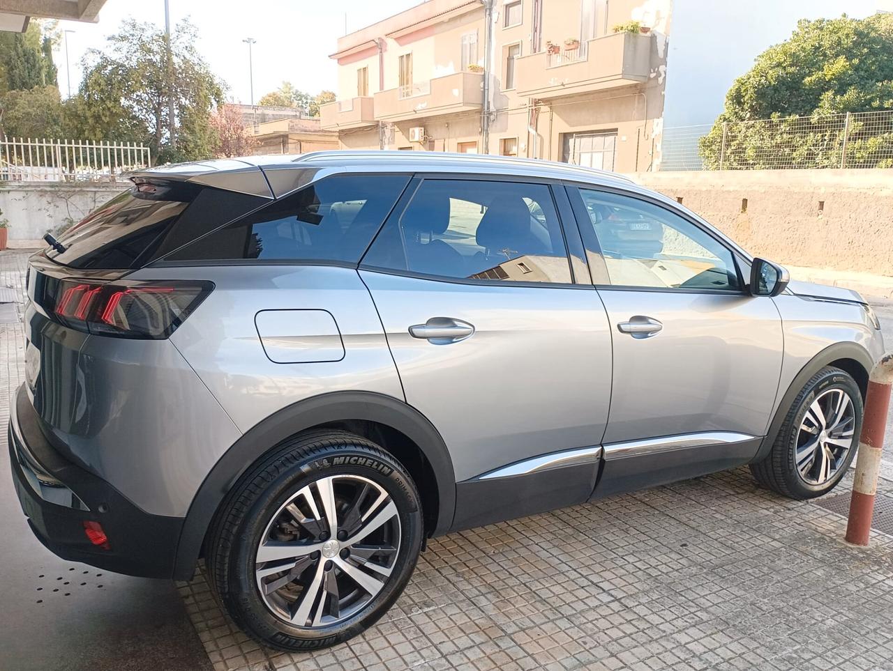 Peugeot 3008 1.5 BlueHDi 130 Cv EAT8 Allure Pack