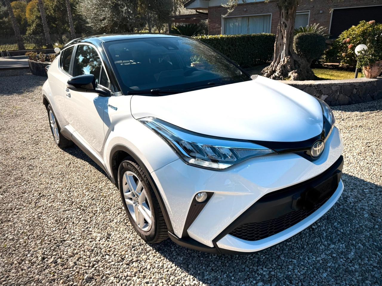 Toyota C-HR 1.8 Hybrid E-CVT Business PARI AL NUOVO