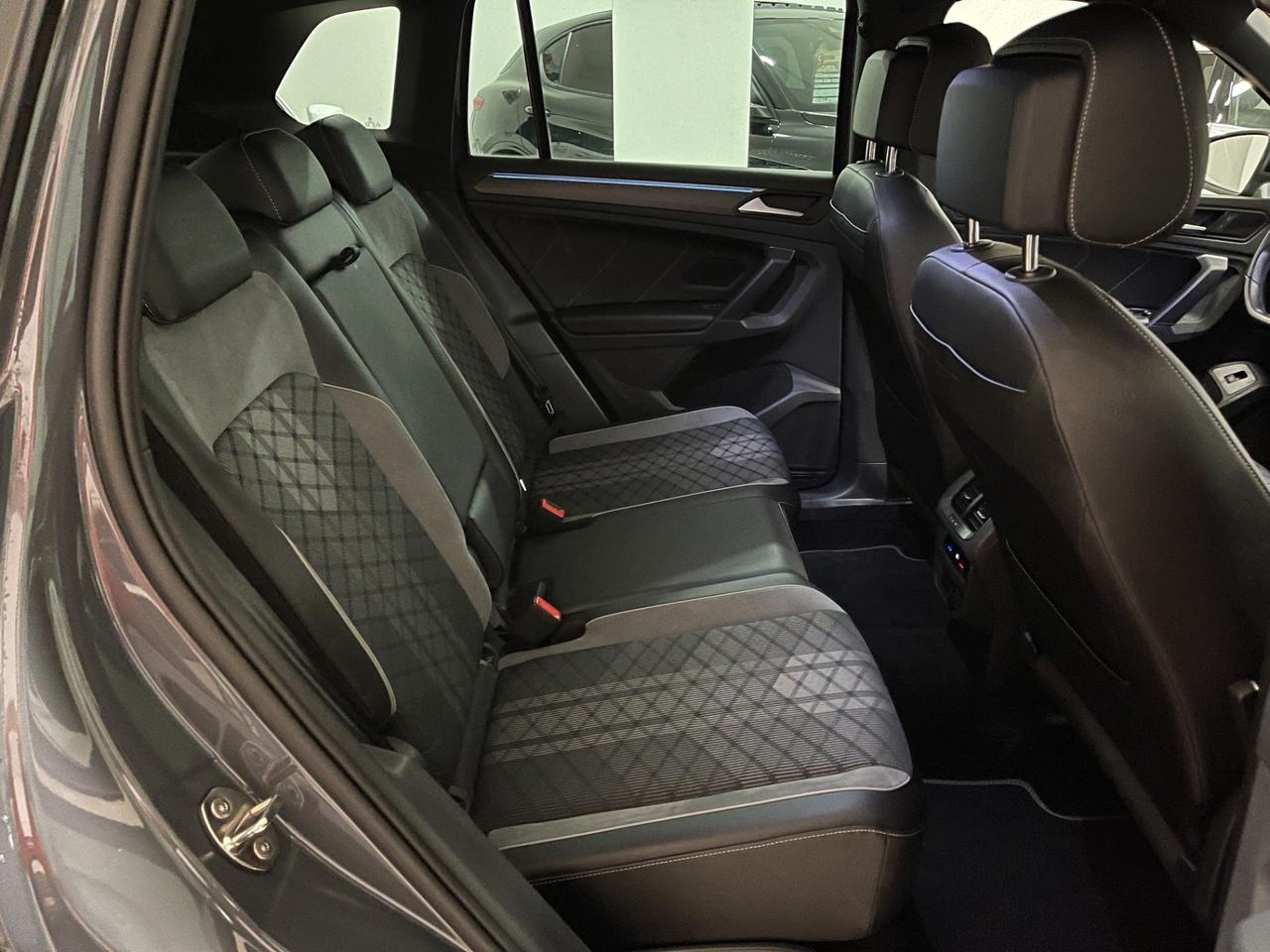 VOLKSWAGEN TIGUAN 2.0 TDI R-Line 4MOTION 2021