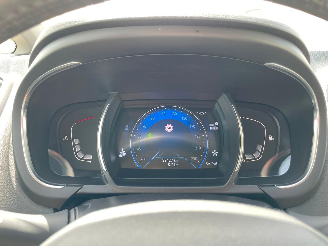 RENAULT GRAND SCENIC Blue dCi 120 CV Initiale Paris