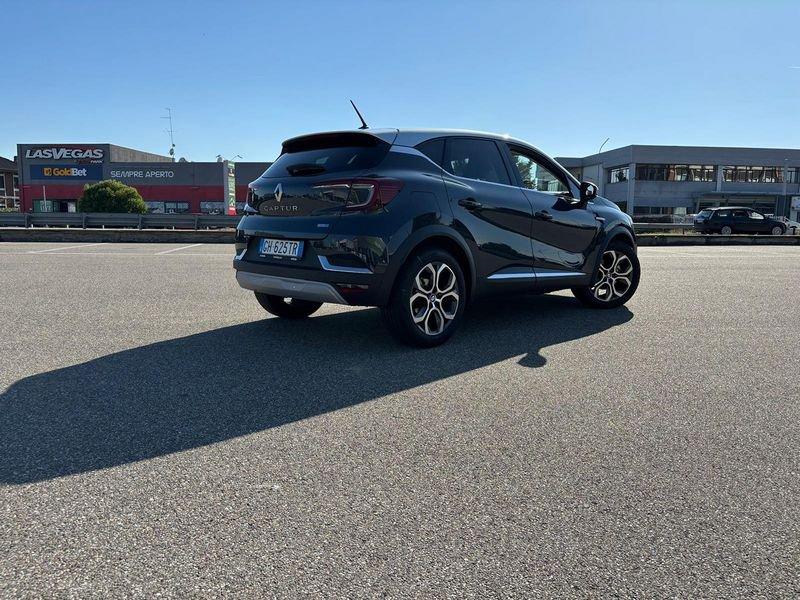 Renault Captur 1.6 E-TECH Hybrid Intens Auto
