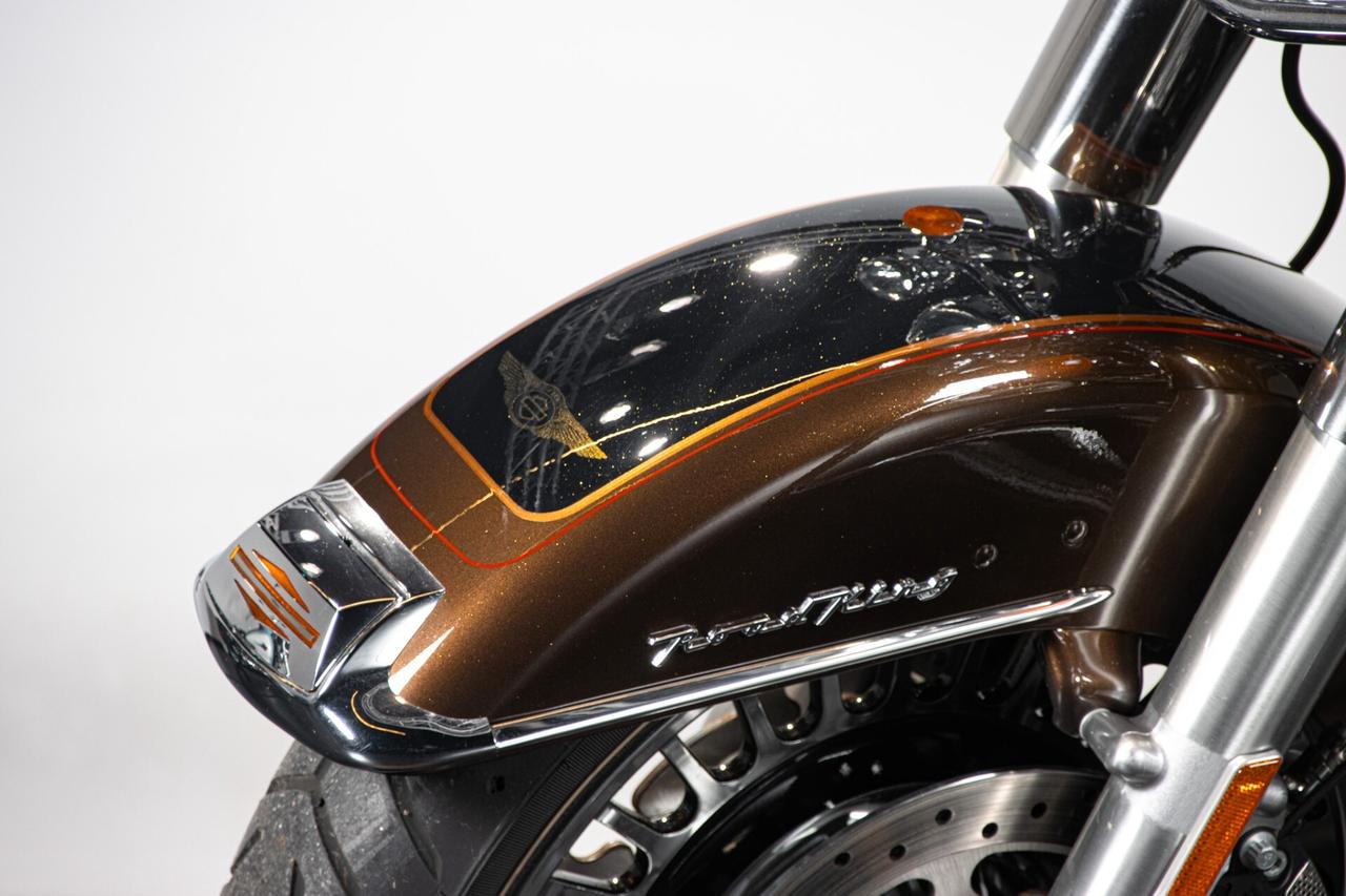 Harley-davidson Road King C.V.O. 110TH° ANNIVERSARY - 2013