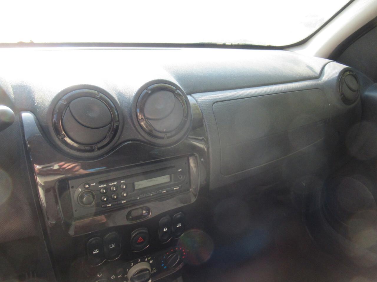 Dacia Duster 1.6 110CV 4x2 Blak Edition GPL rinnovato pochi km