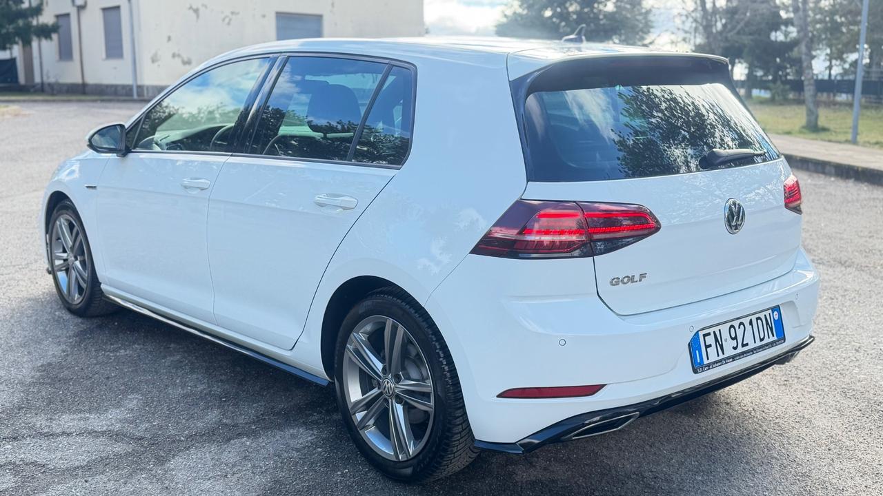 Volkswagen Golf 2.0 TDI DSG 5p. Highline BlueMotion Technology R -Line